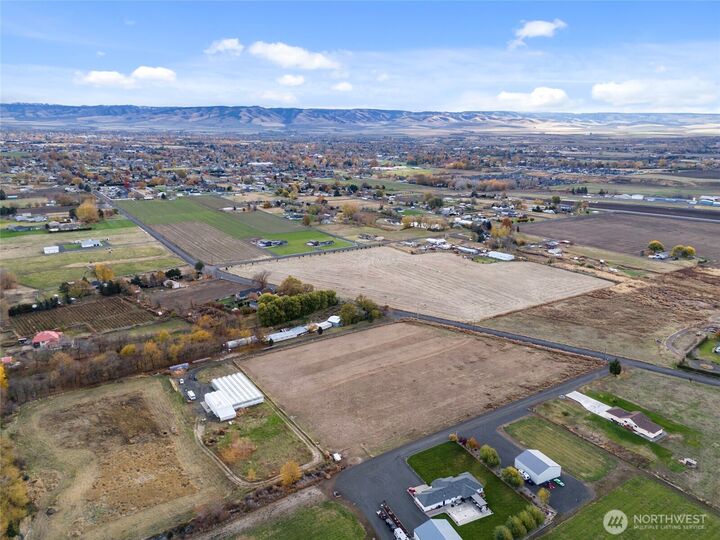 Property Photo:  2022  Wallula Avenue Lot 2  WA 99362 