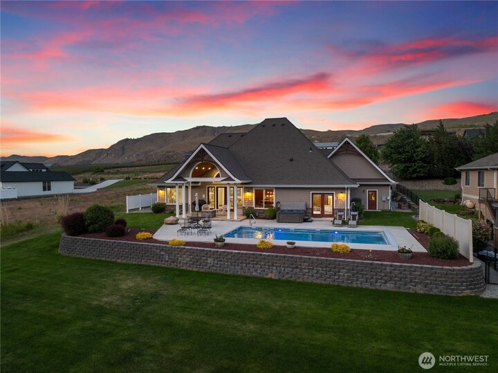Property Photo: 35 N Shore Drive WA 98843
