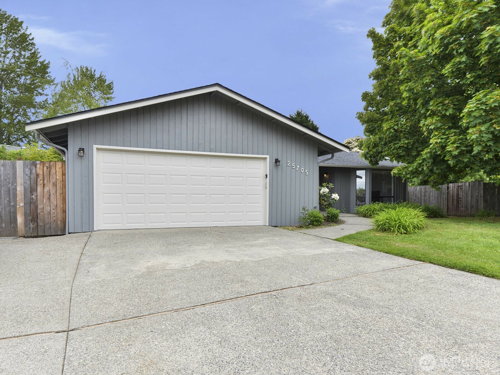 Property Photo: 25705 117th Place SE WA 98030