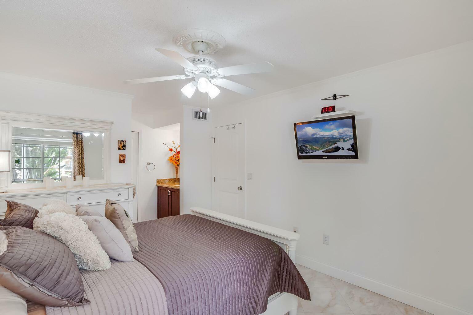Property Photo:  1715 Village Boulevard 201  FL 33401 