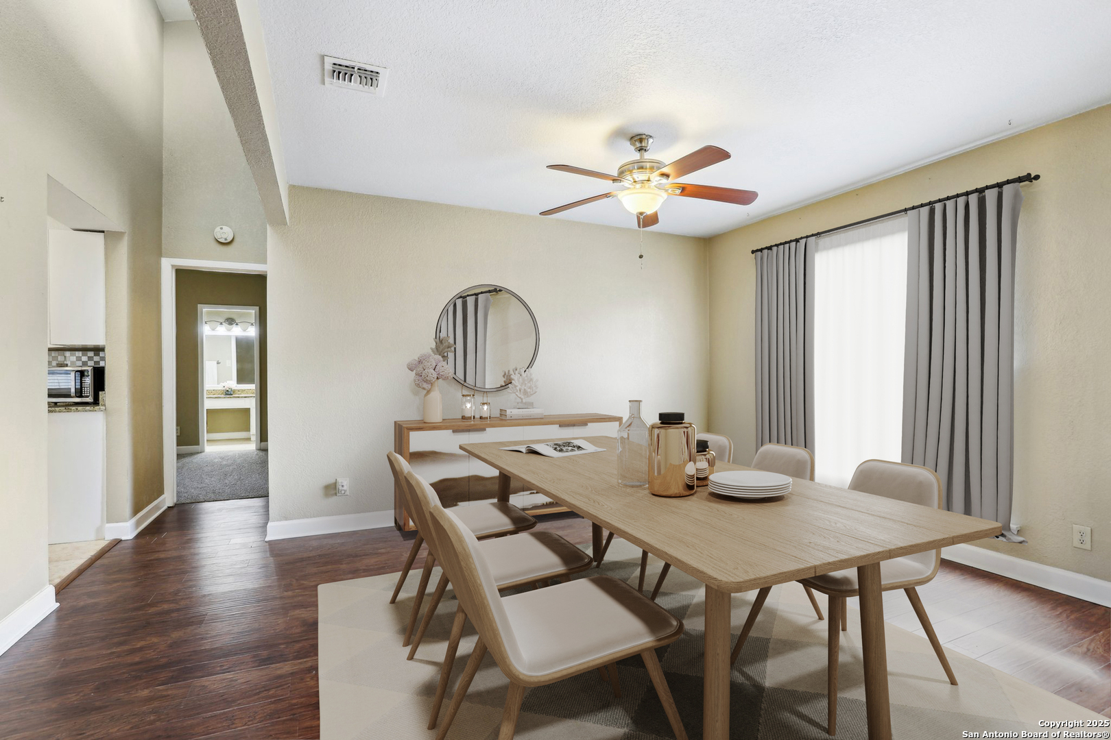 Property Photo: 8203 Budge St TX 78240
