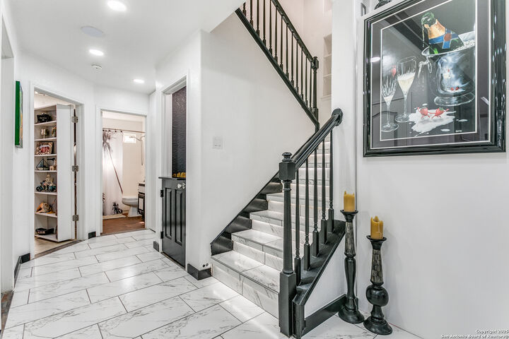 Property Photo:  1002 Alpine Pond  TX 78260 