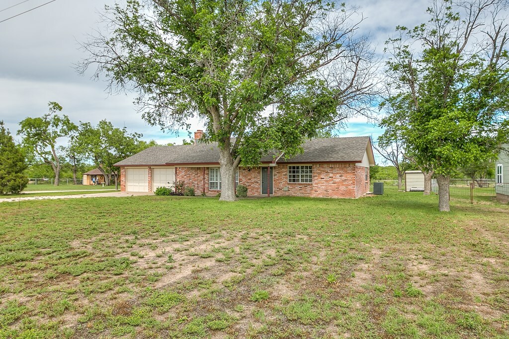 Property Photo: 4302 Homestead Circle TX 76903