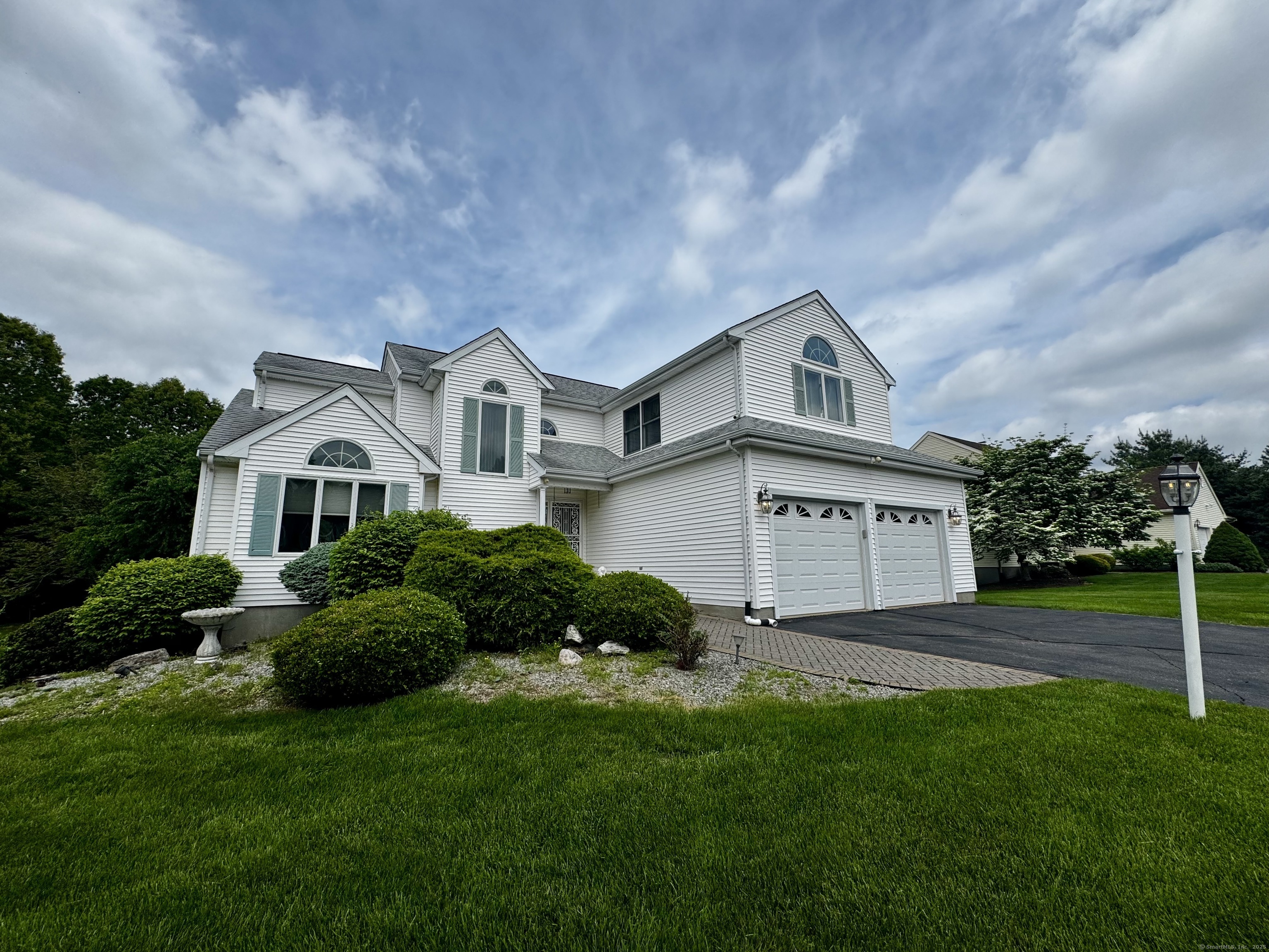 Property Photo: 71 Country Side Drive CT 06067