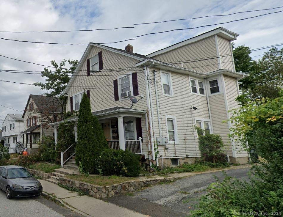 Property Photo:  56 Horton Street 2  CT 06902 