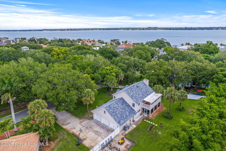 Property Photo:  2225 Royal Oaks Drive  FL 32955