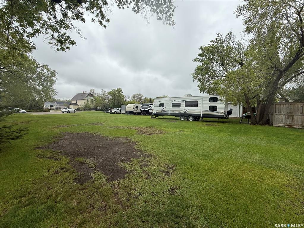 Property Photo:  787 Hartney Avenue  SK S4H 1H7 