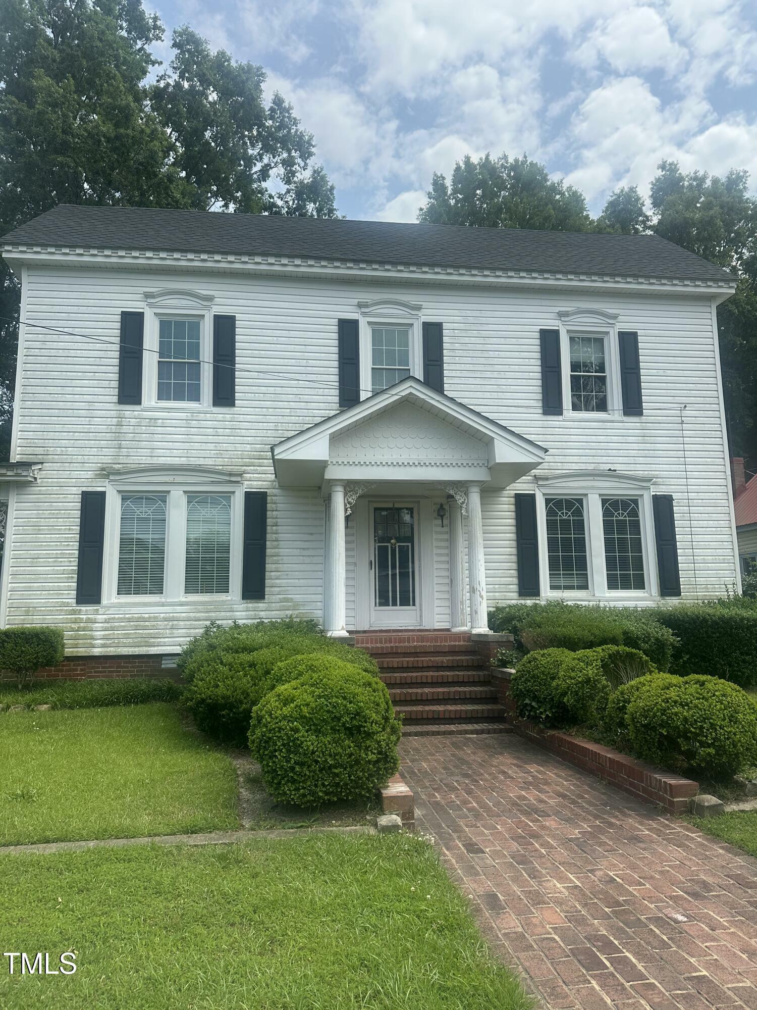 Property Photo: 112 E Sycamore Street NC 27597