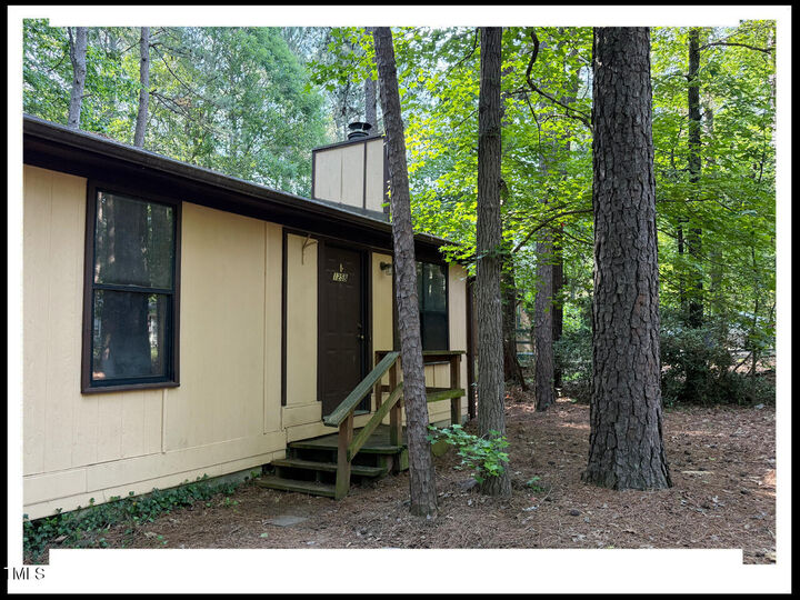 Property Photo:  125 Forsyth Drive  NC 27517 