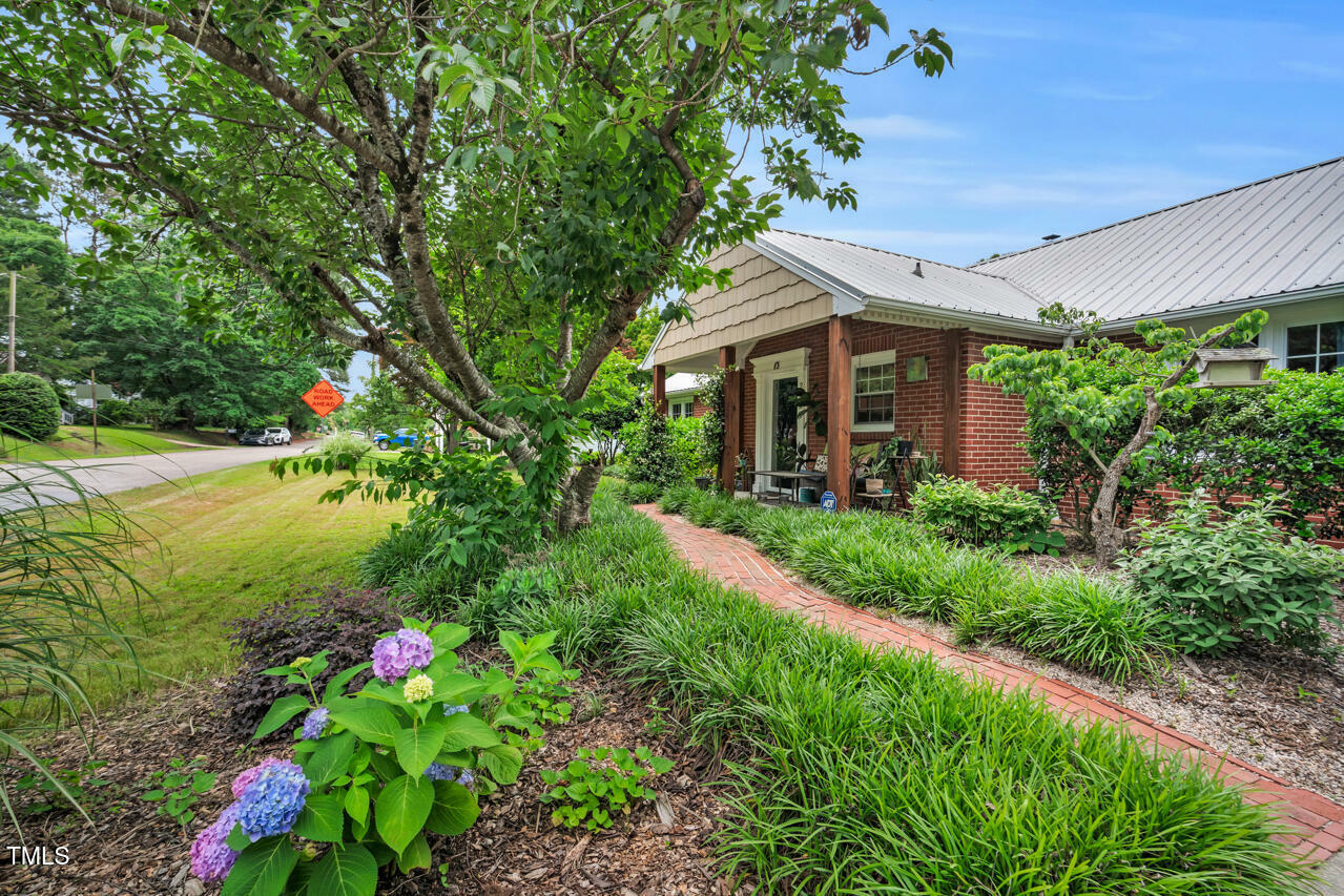 Property Photo: 202 Hilltop Avenue NC 27529