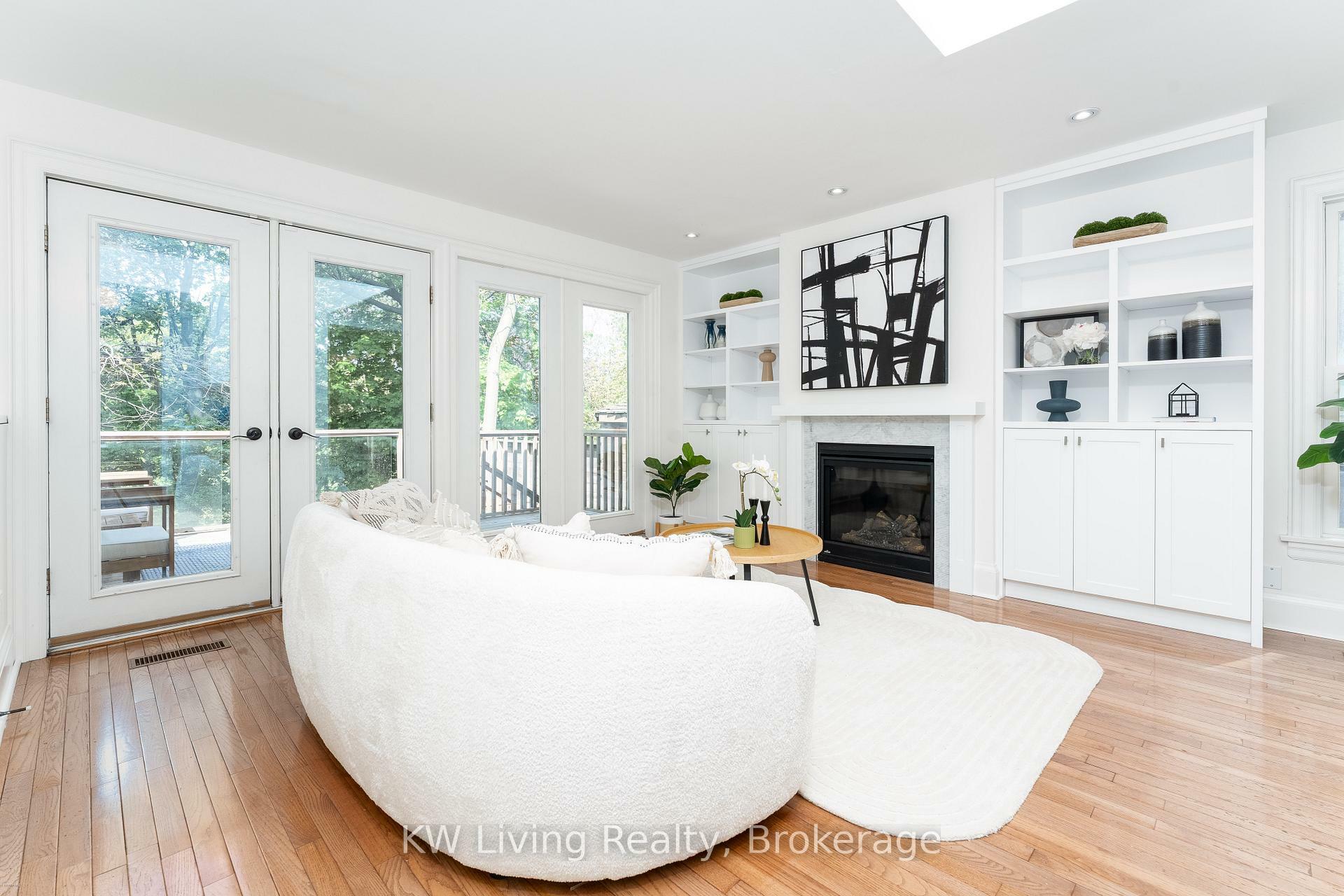 Property Photo: 96 Edith Drive ON M4R 1Z2