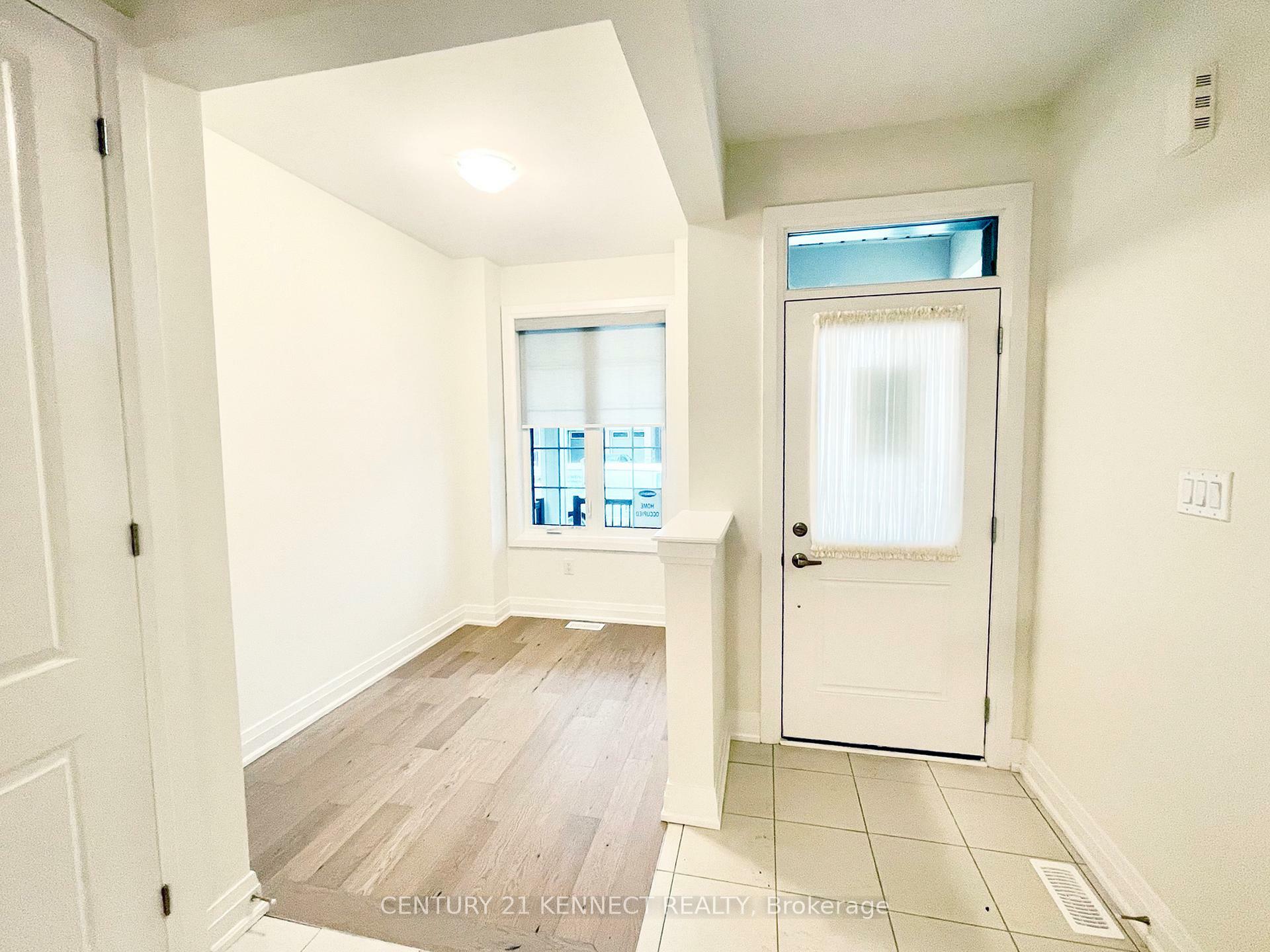 Photo de la propriété: 16 Cecil Sinclair Drive ON L6C 3L3