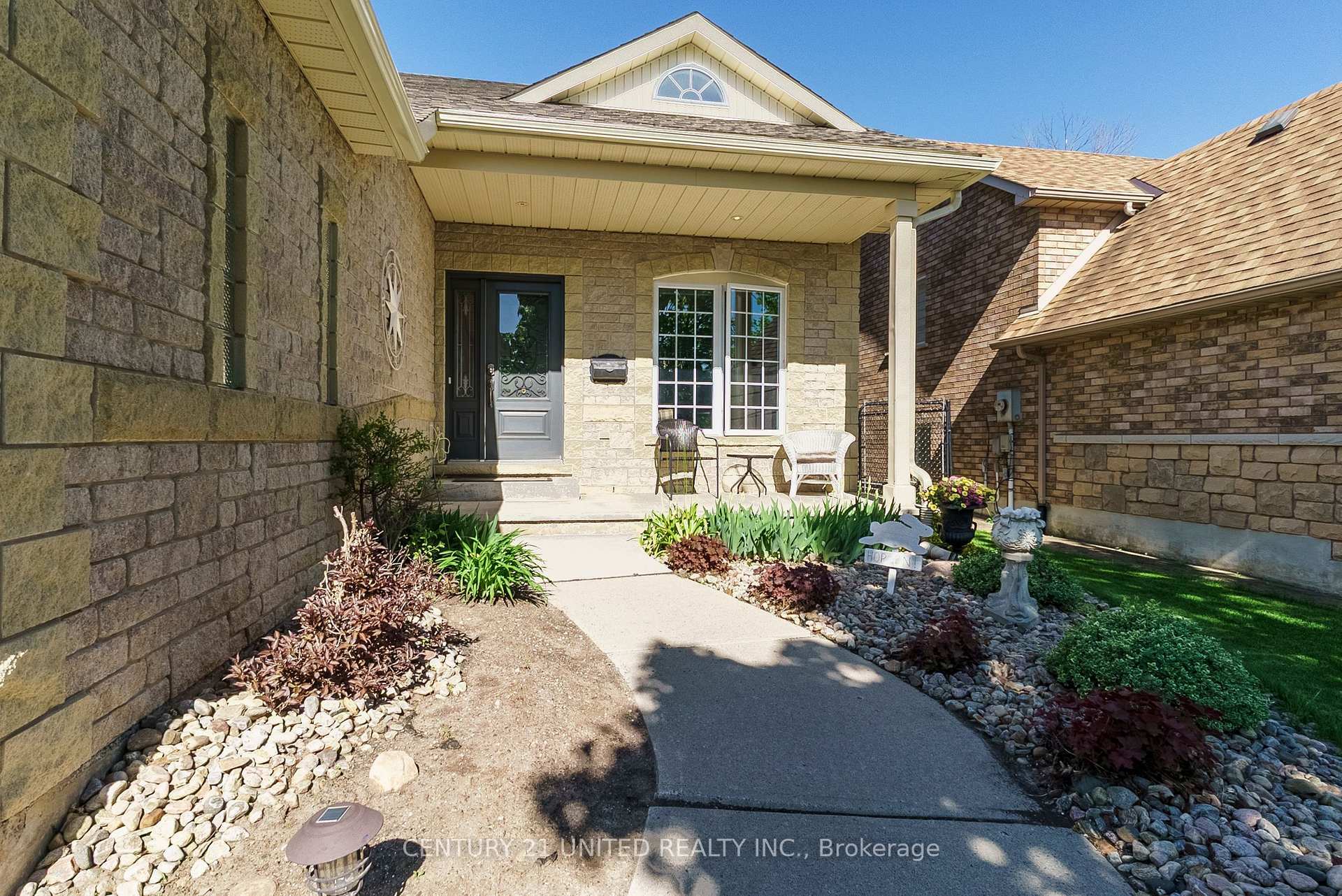 Property Photo: 2416 Denure Drive ON K9K 2L4