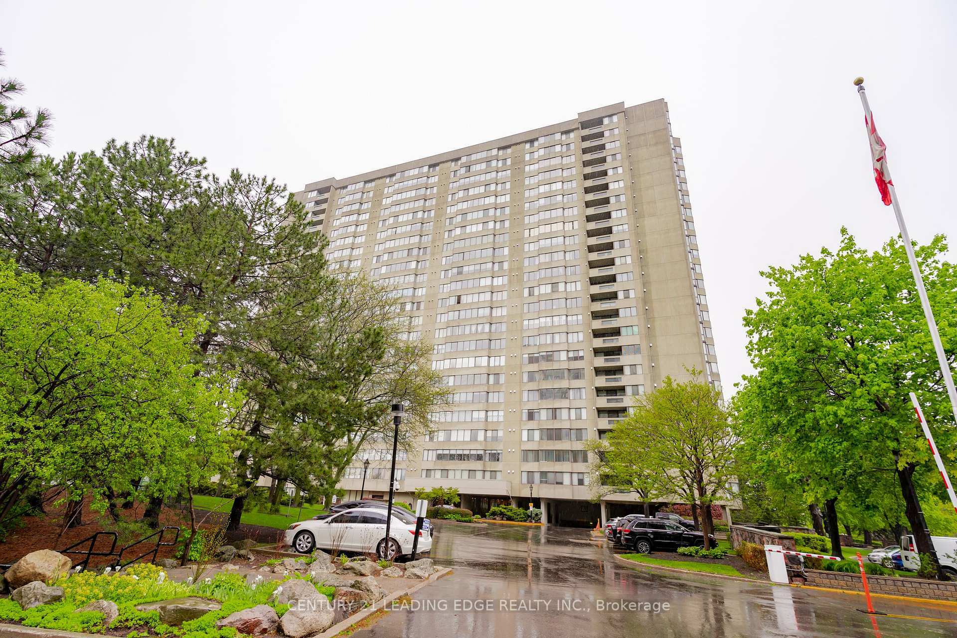 Photo de la propriété: 2350 Bridletowne Circle 908 ON M1W 3E6