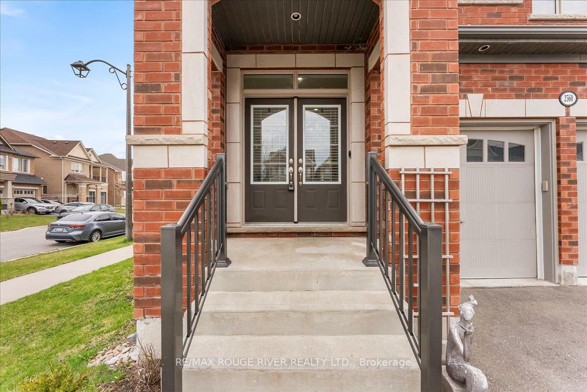 Property Photo: 2560 Bandsman Crescent ON L1L 0M2
