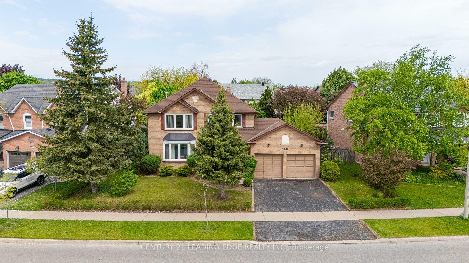 Photo de la propriété: 3281 Folkway Drive ON L7M 3J2