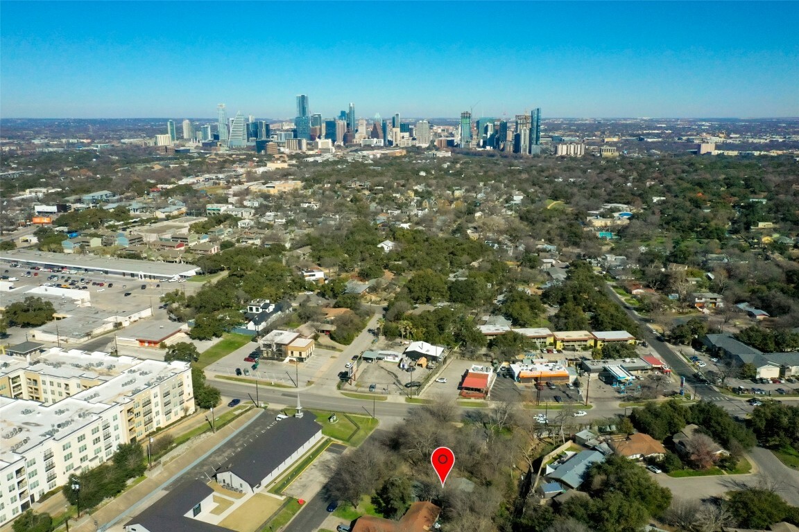 Property Photo: 2403 Sherwood Lane TX 78704