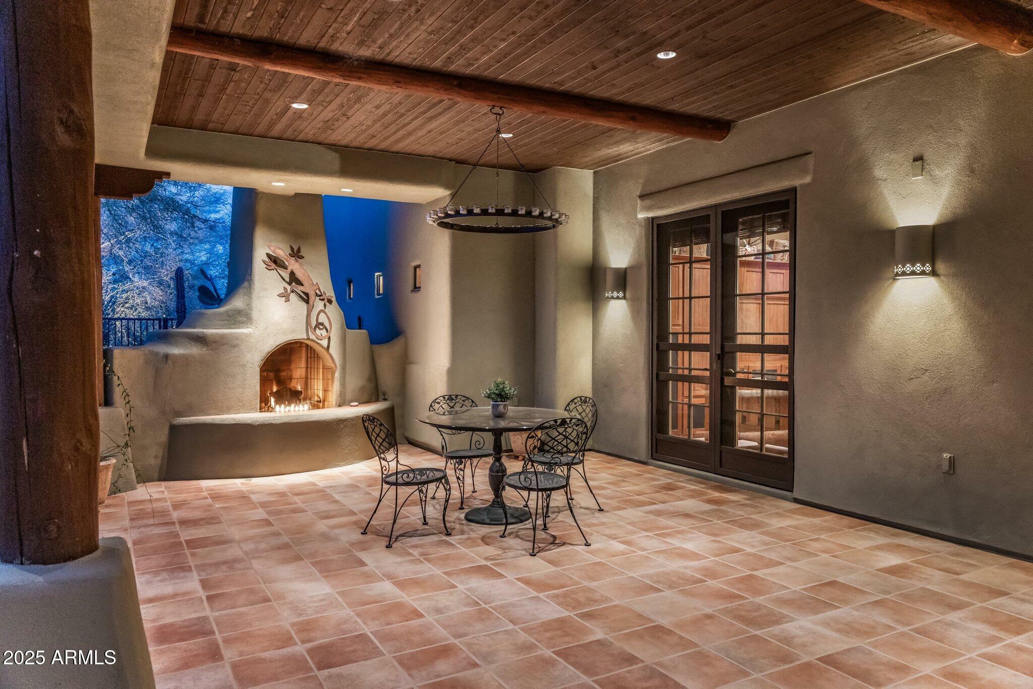 Property Photo:  25002 N Quail Haven Drive  AZ 85263 
