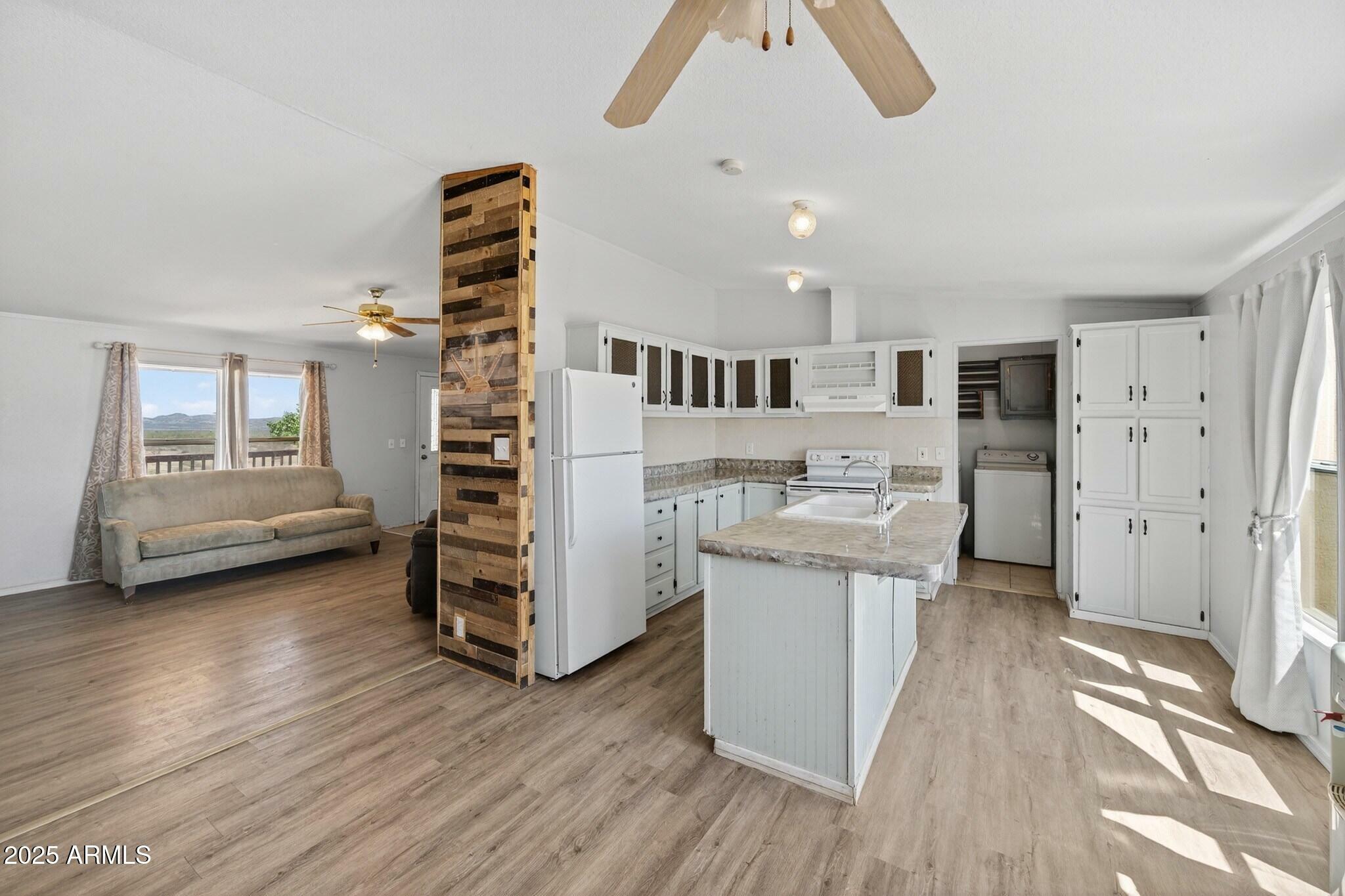 Property Photo: 19532 S Lone Ranger Road AZ 86438