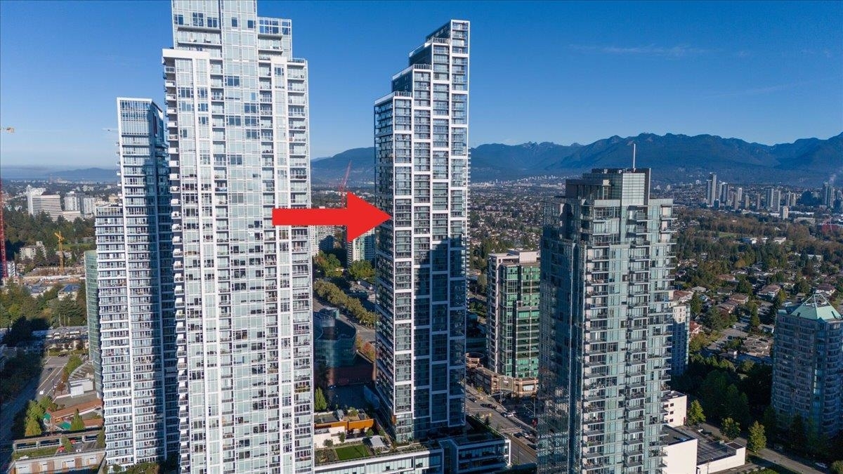 Property Photo: 6000 McKay Avenue 3302 BC V5H 0K2