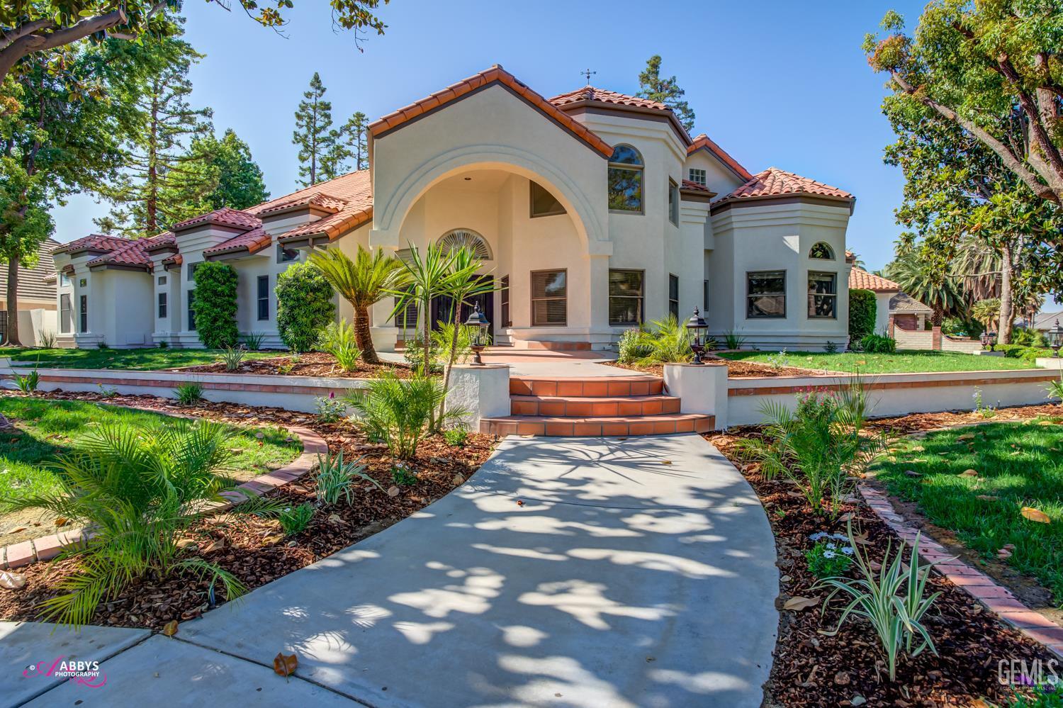 7509 Calle Sagrada  Bakersfield CA 93309 photo
