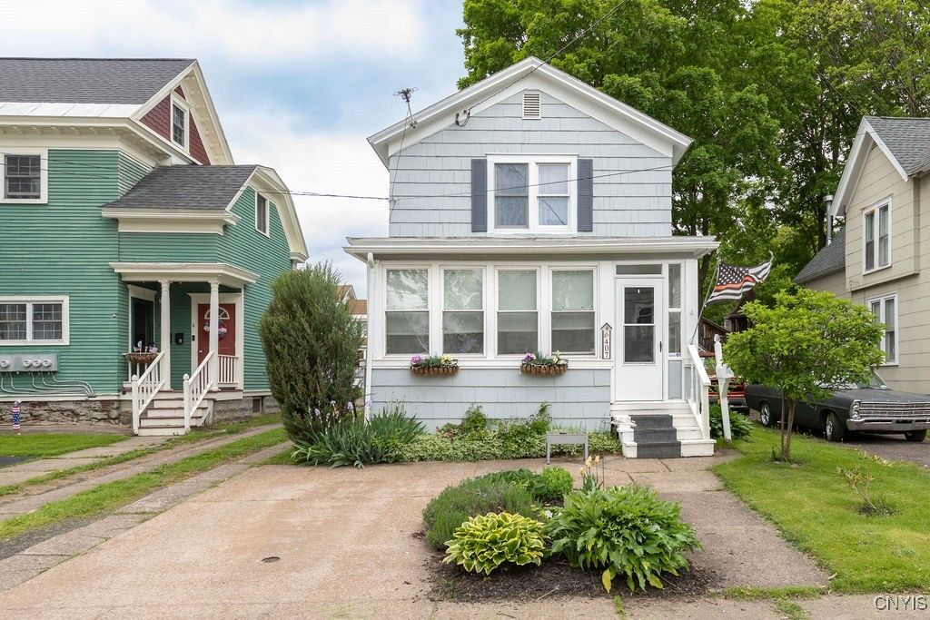 Property Photo: 407 State Street NY 13069
