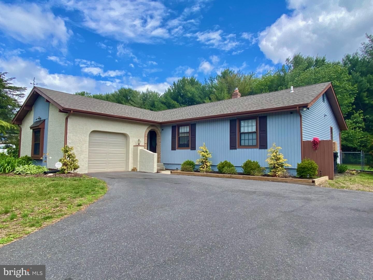 Property Photo: 26 Hillcroft Road NJ 08009