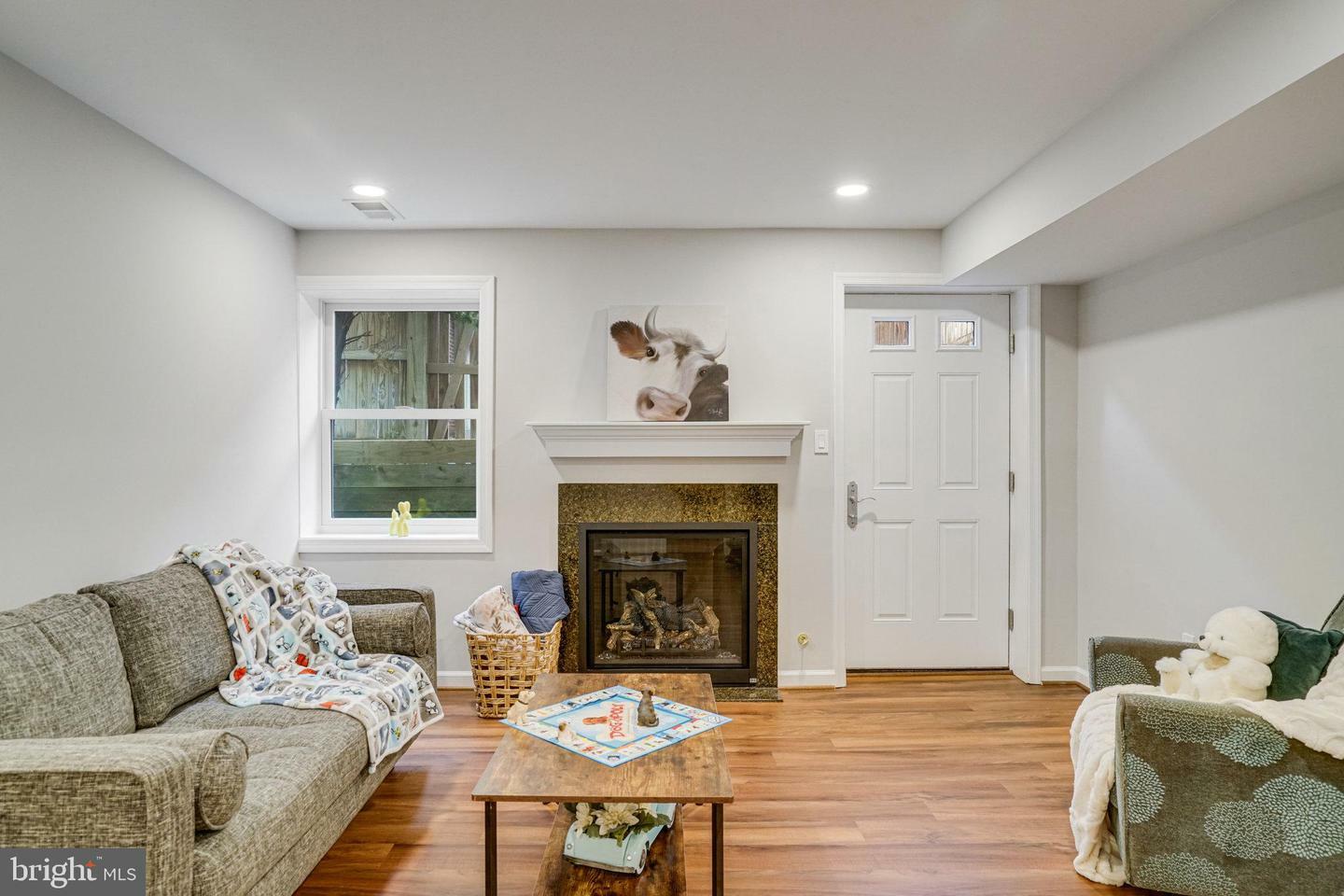 Property Photo:  6869 Washington Boulevard  VA 22213 