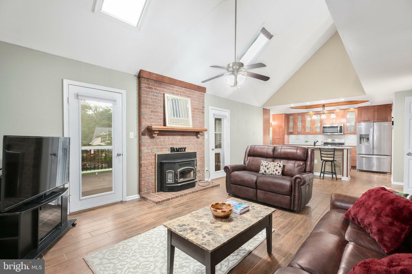 Property Photo: 10907 Park Ridge Road VA 22408