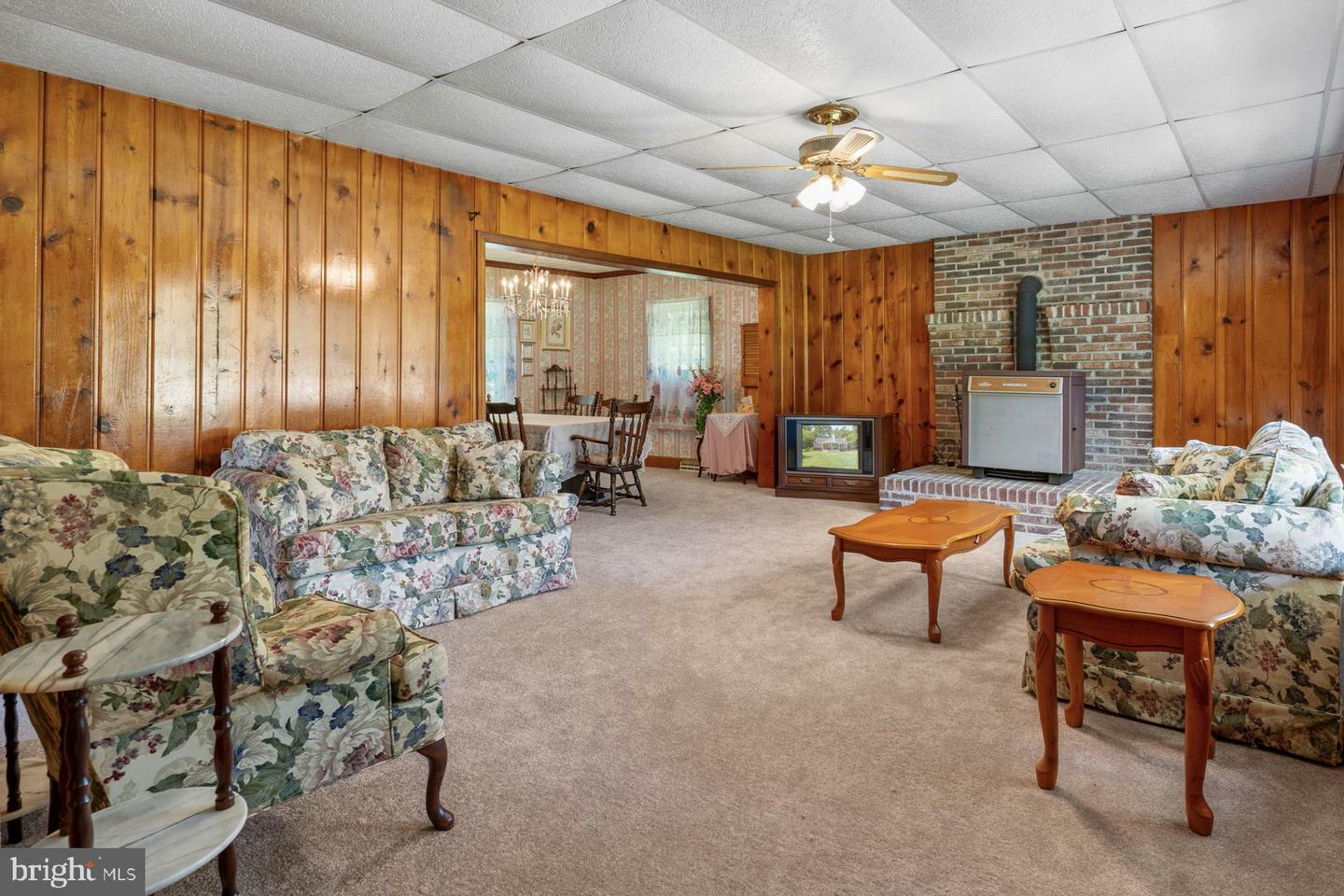 Property Photo: 6705 Hawthorne Road MD 20646