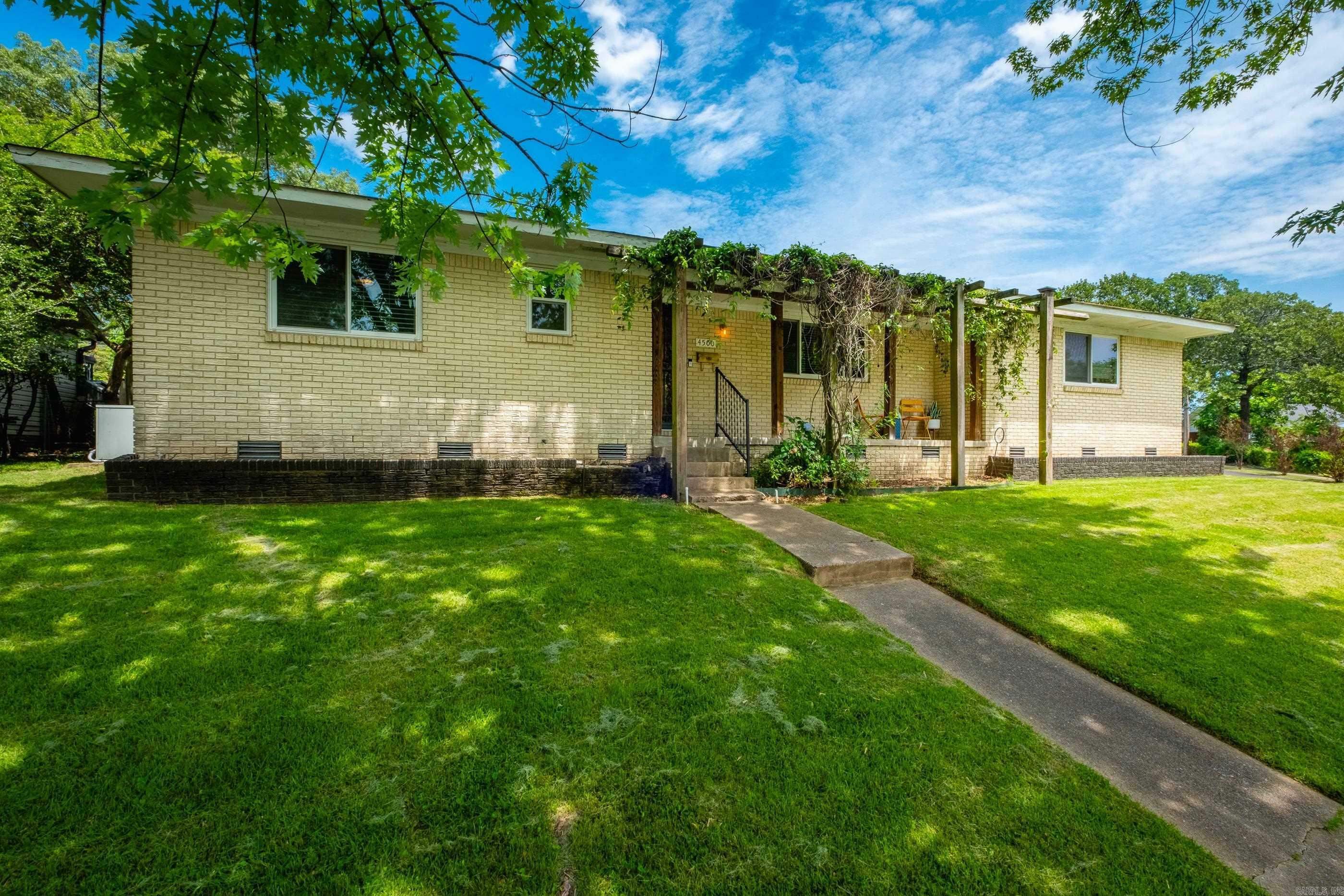Property Photo:  4500 Glenmere Road  AR 72116 