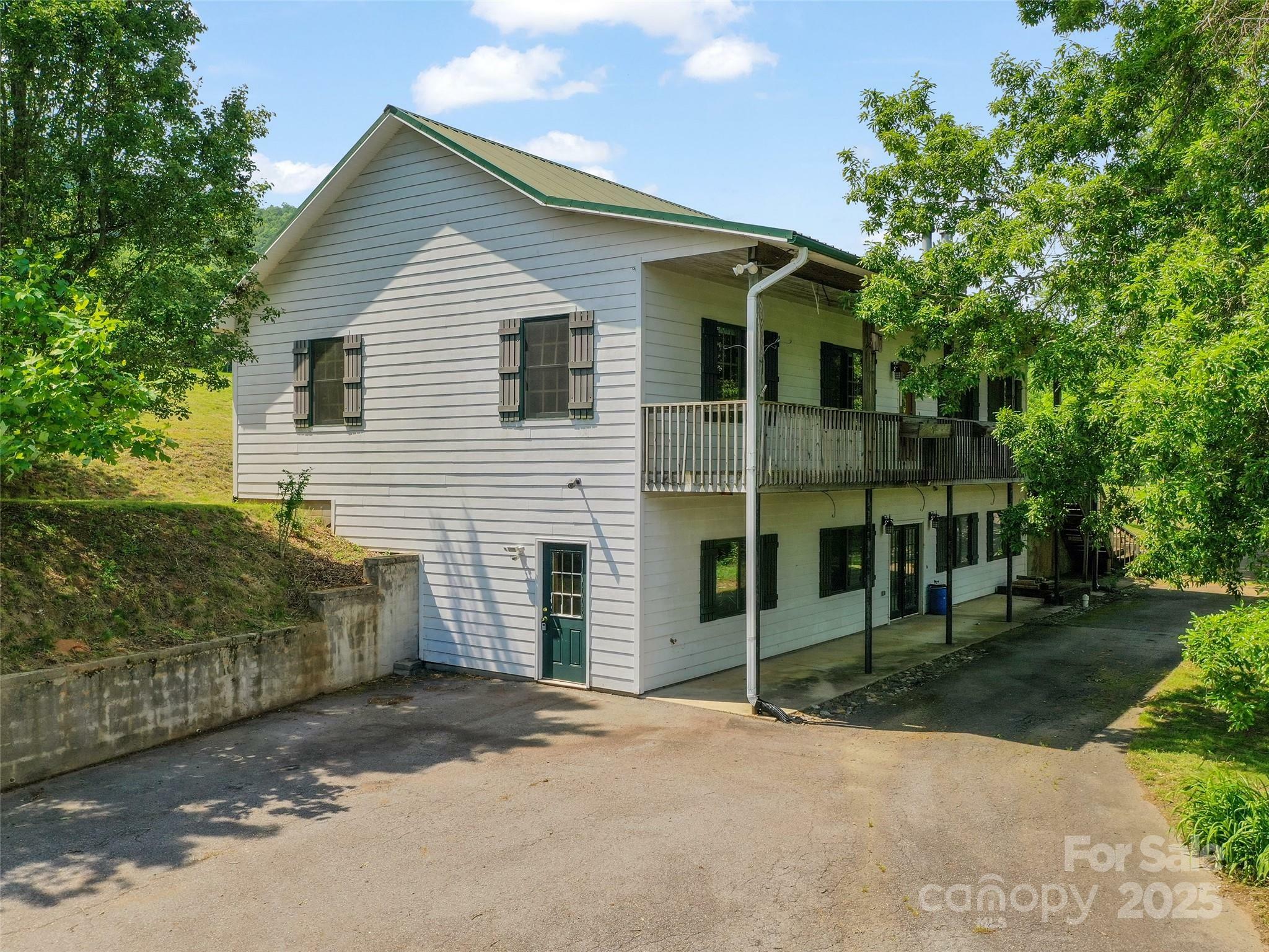126 Sweetwater Drive  Canton NC 28716 photo