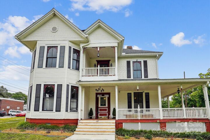 Property Photo: 107 Hinton Street SC 29706