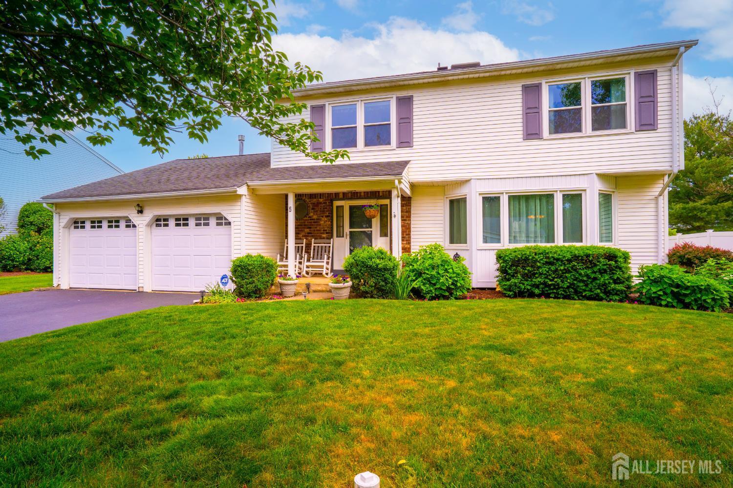Property Photo: 5 Wetherhill Way NJ 08810