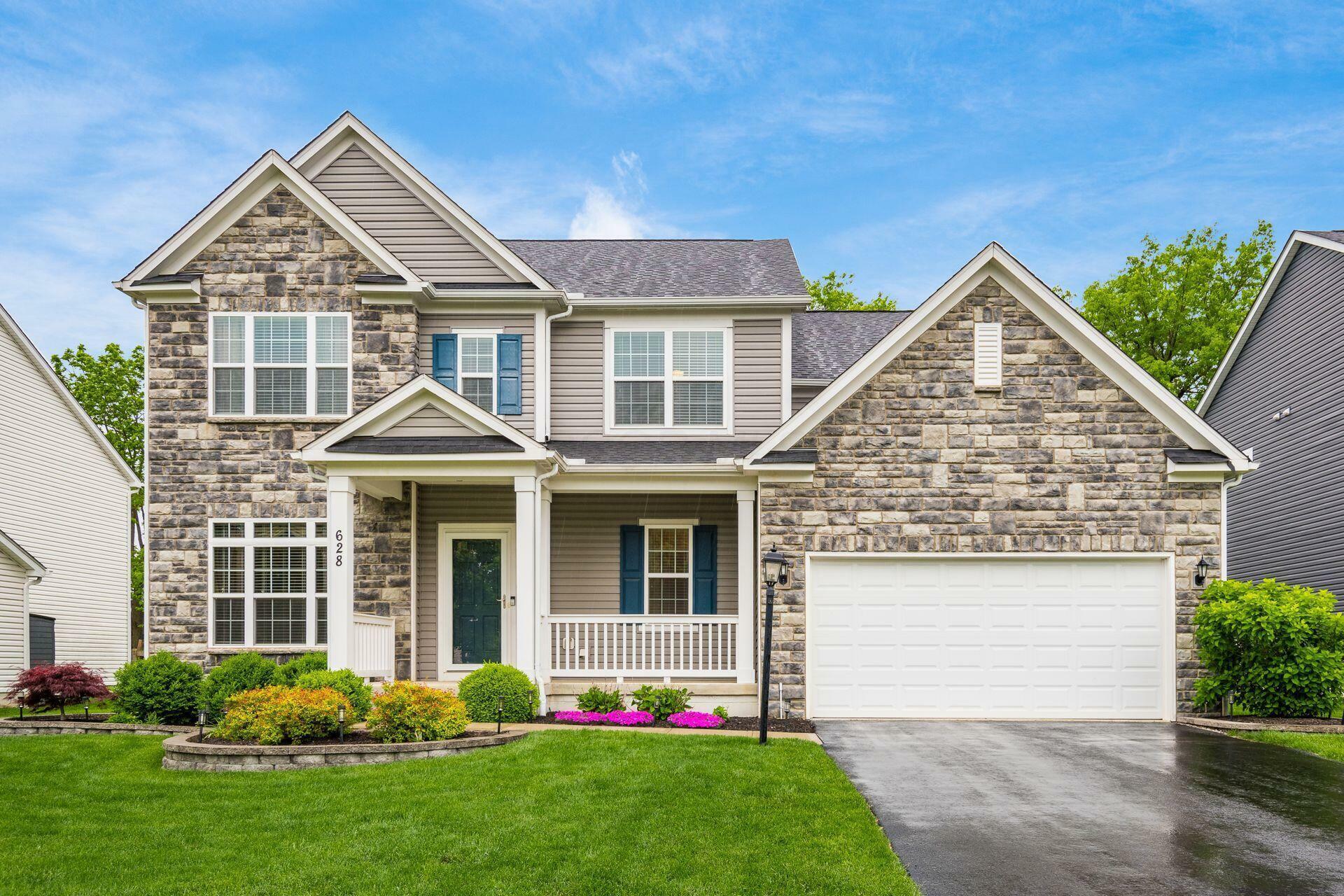 Property Photo:  628 Willow Grove Drive  OH 43015 