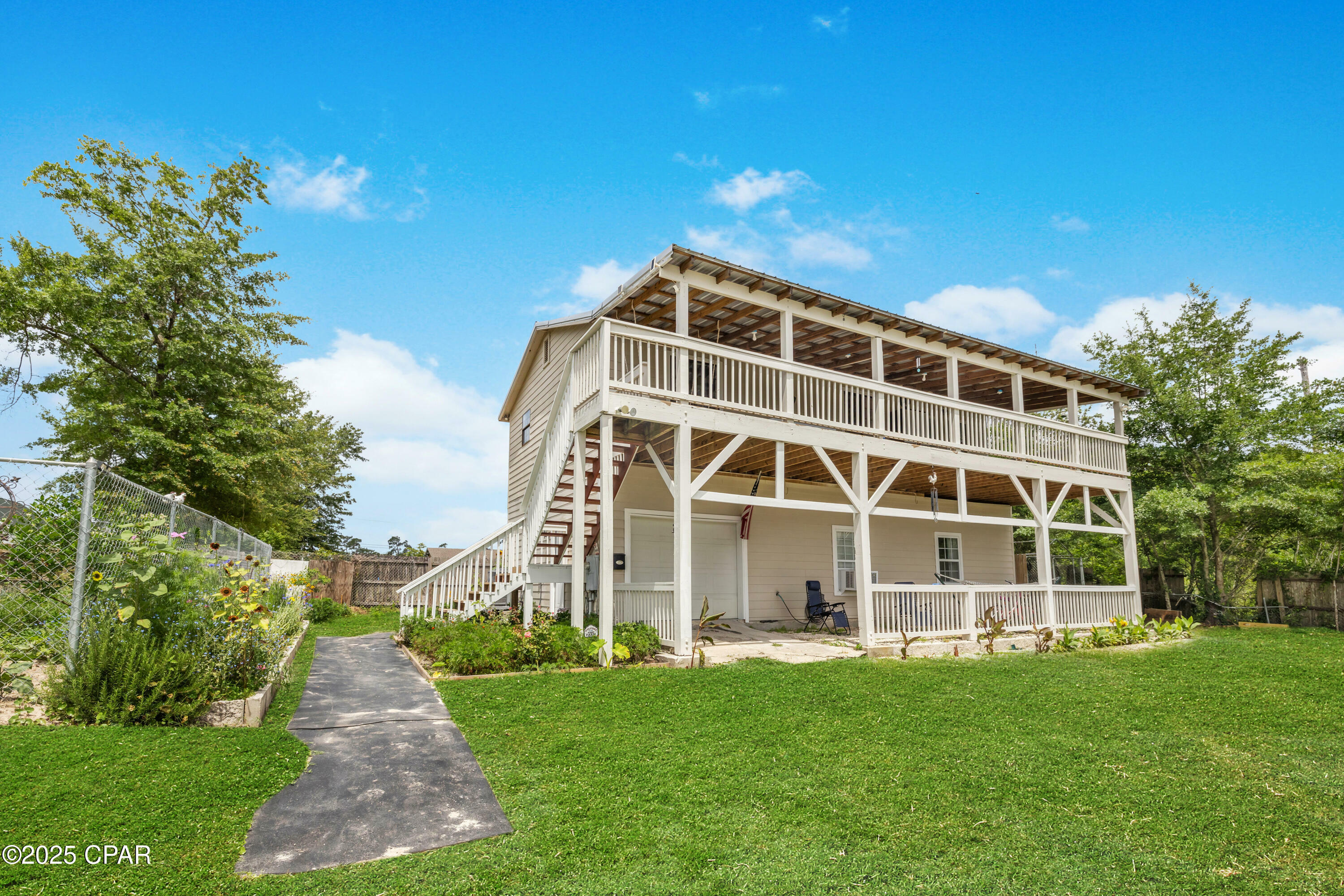 Property Photo: 4331 Garrison Road FL 32404