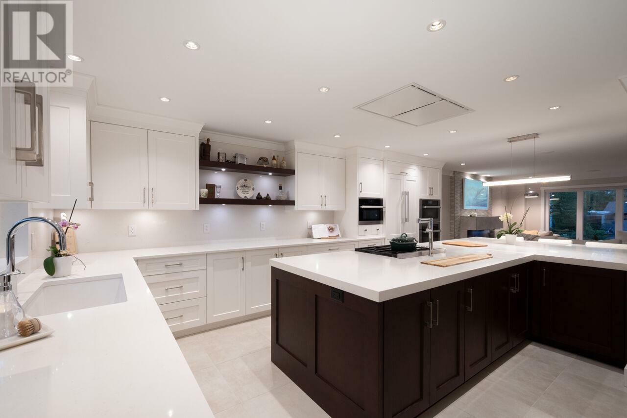 Property Photo: 18858 119B Avenue BC V3Y 1W7