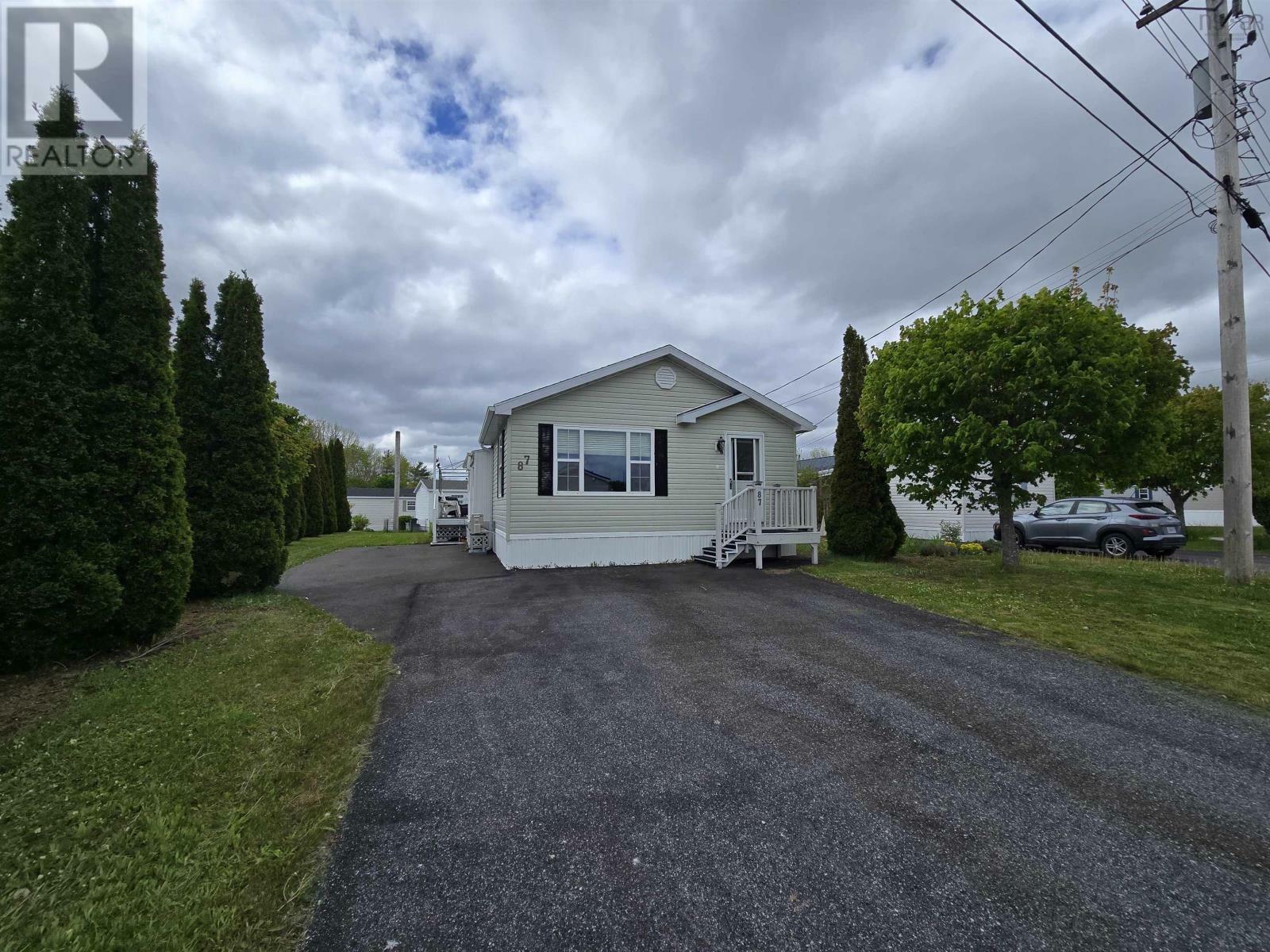 Property Photo: 87 Haven Drive NS B4V 4C5