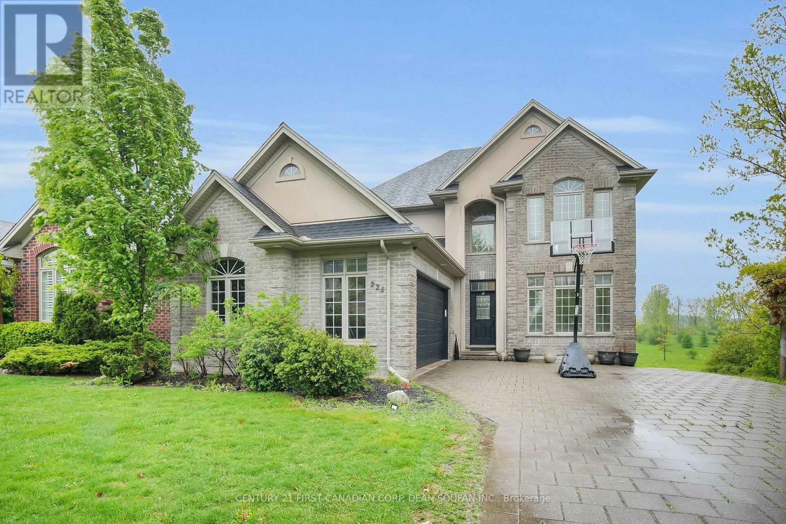 Property Photo: 224 Skyline Avenue ON N5X 0A3