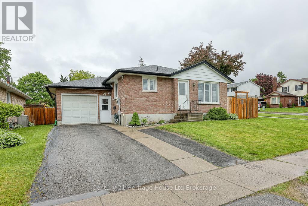 2 Chippewa Avenue  Woodstock (Woodstock - North) ON N4T 1A1 photo
