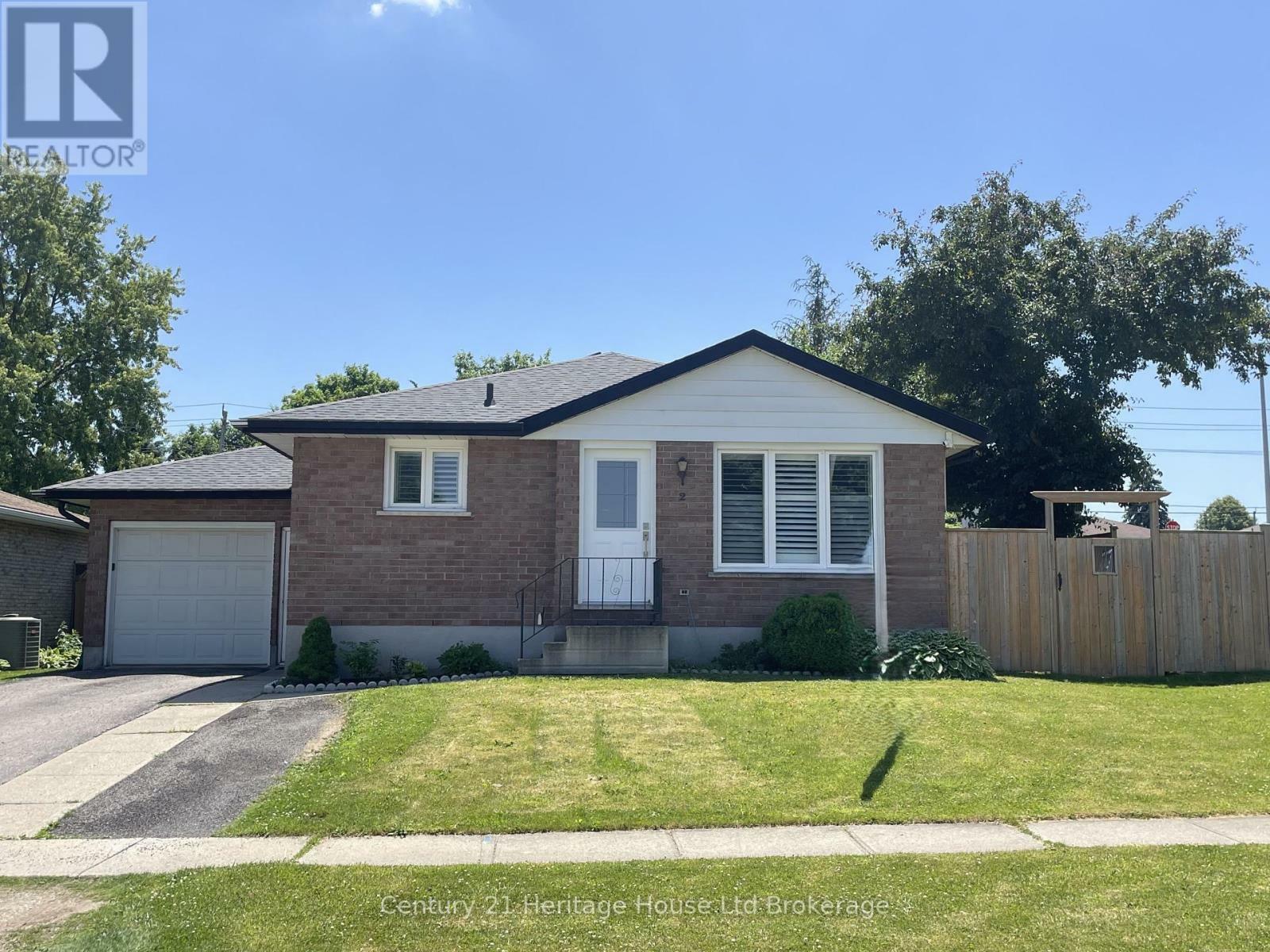 Property Photo: 2 Chippewa Avenue ON N4T 1A1