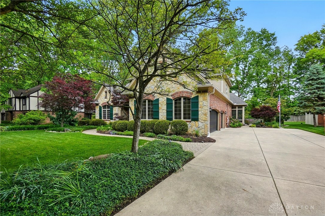Property Photo: 1129 Green Tree Road OH 45429