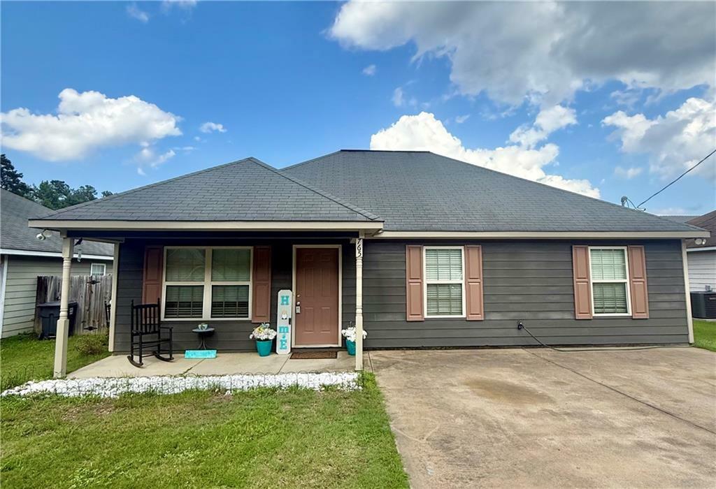 Property Photo: 765 Mill Pond Drive AL 36870