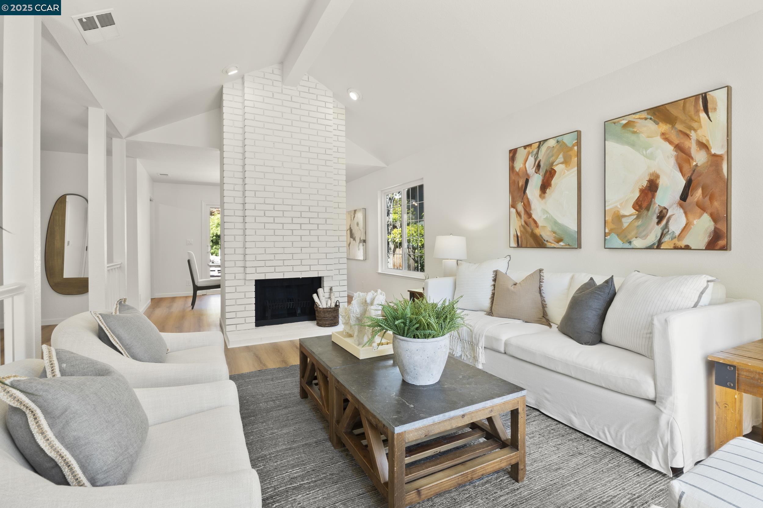 Property Photo: 39 Crane Ct CA 94502