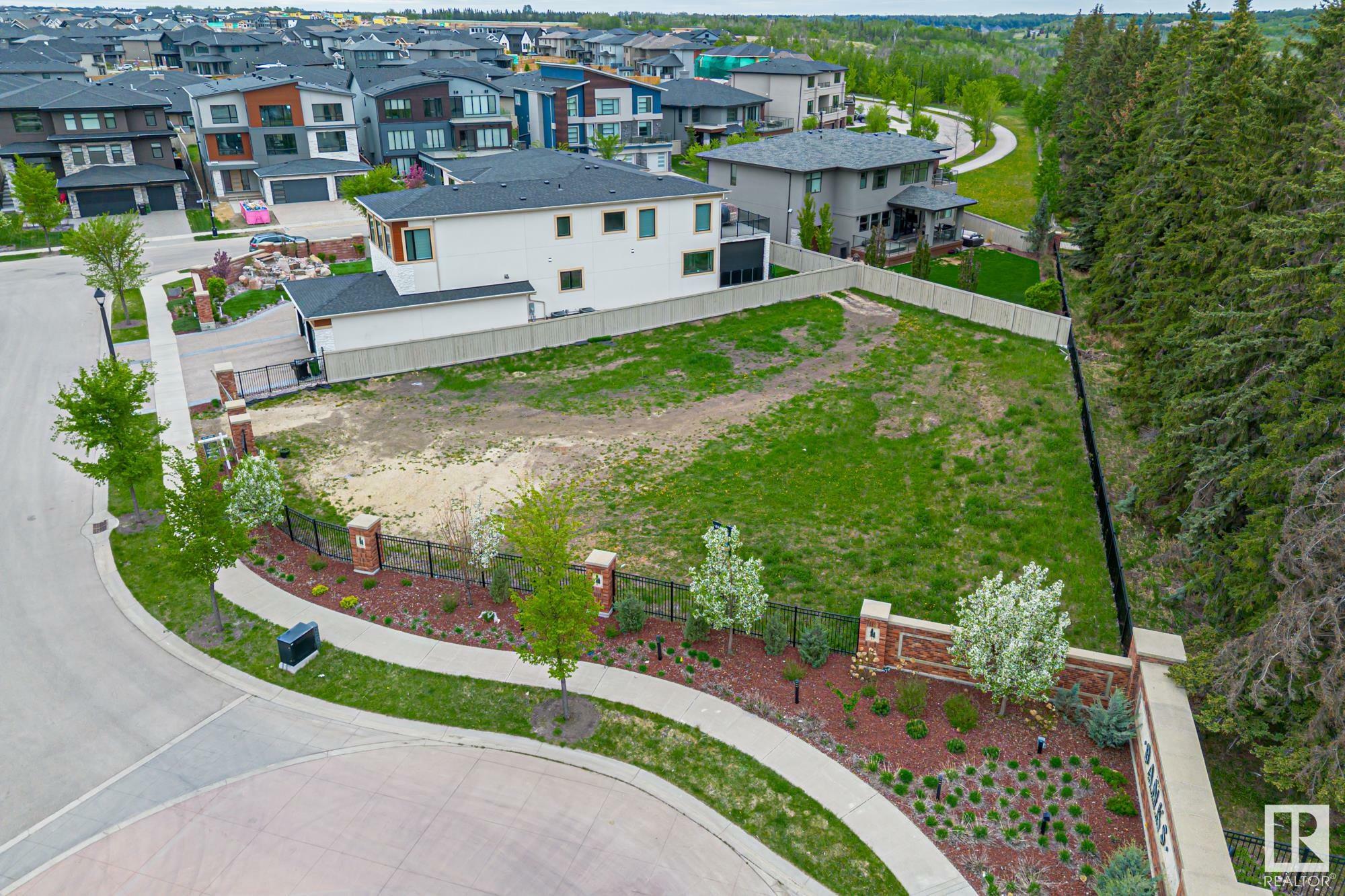 Property Photo:  3466 Keswick Boulevard SW  AB T6W 3S4 