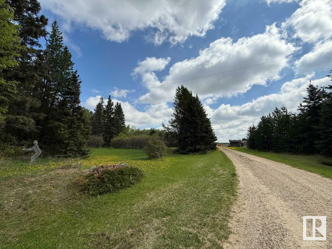 Property Photo: 452007 Range Road 281 AB T0C 1Z0