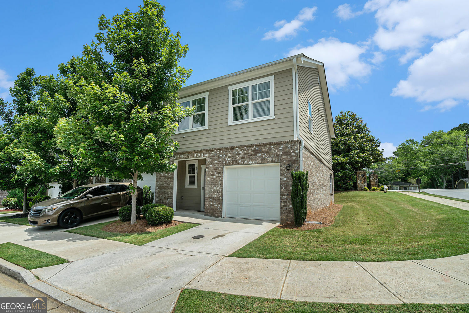 Property Photo: 2039 Wildflower Way NW GA 30012