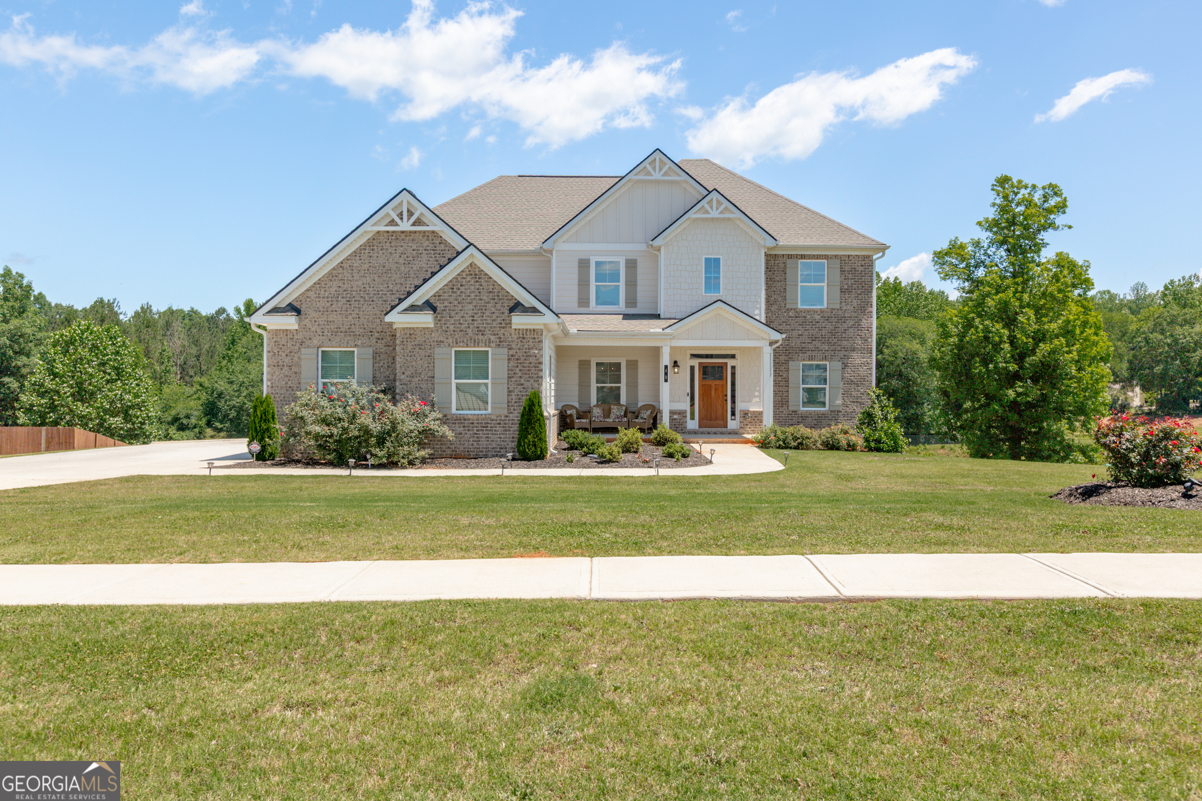 Property Photo: 49 Ellabelle Court GA 30276