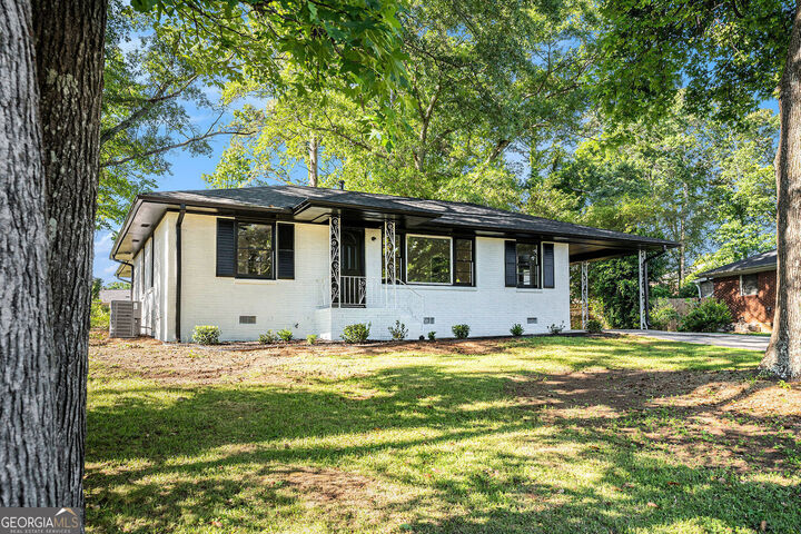 Property Photo:  1207 Ellington Drive  GA 30260 
