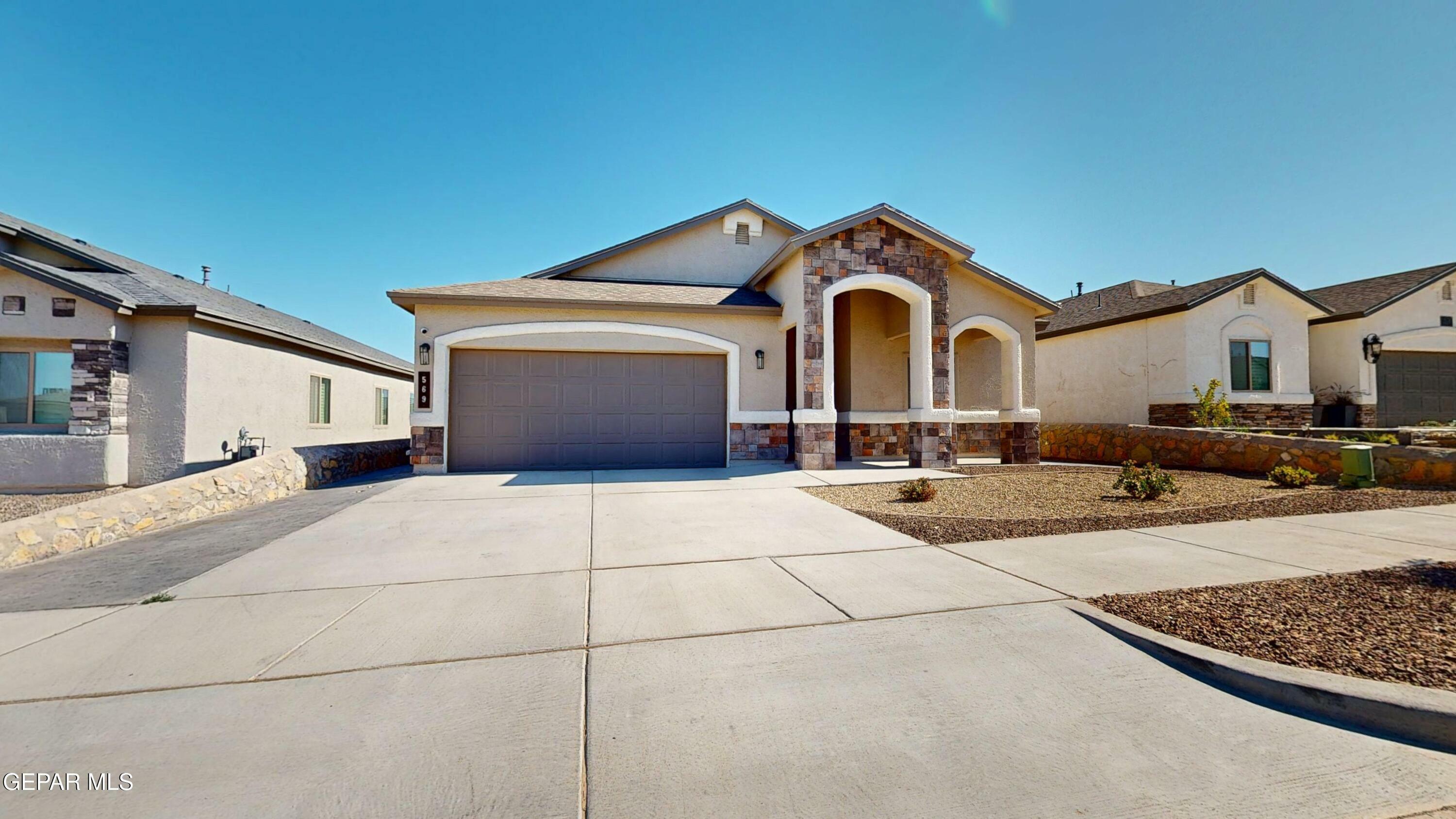 Property Photo: 569 Logwood Avenue TX 79835